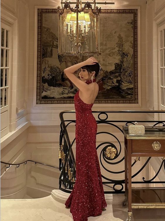 Scarlet Red Sequin Halter Mermaid Evening Dress for Red-Carpet Events, Gala Dinners & New Year’s Eve Parties