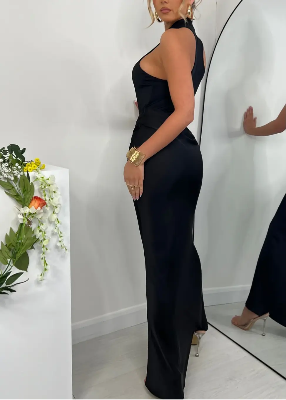 Sleek Mermaid Mock Neck Halter Cut-Out Satin Maxi Party Dress