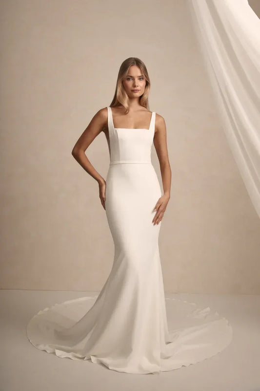 Timeless Ivory Sleeveless Square-Neck Deep Open-Back Pearl-Button Mermaid Wedding Dress with Flowing Train